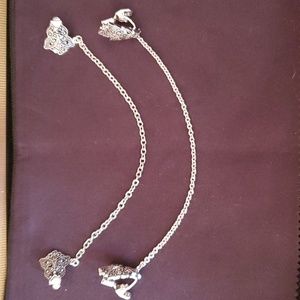 Set of 2 Vintage Collar Keepers